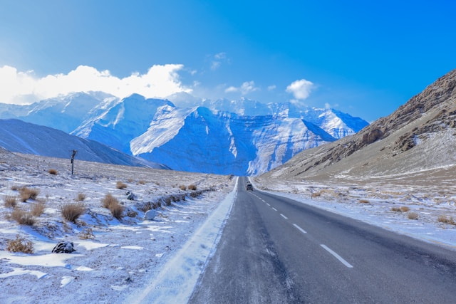 chandigarh-to-leh-taxi-fare